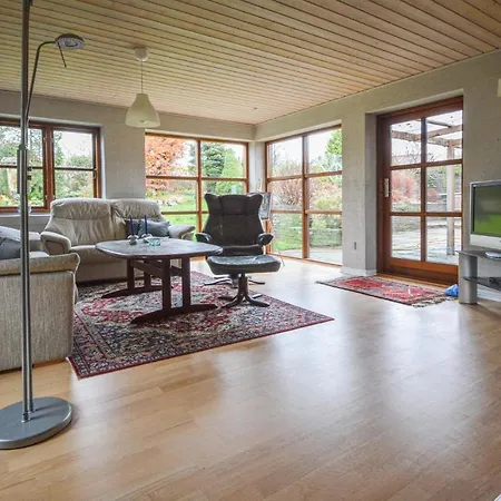Vakantiehuis Nice In W/ 3 Bedrooms Olgod